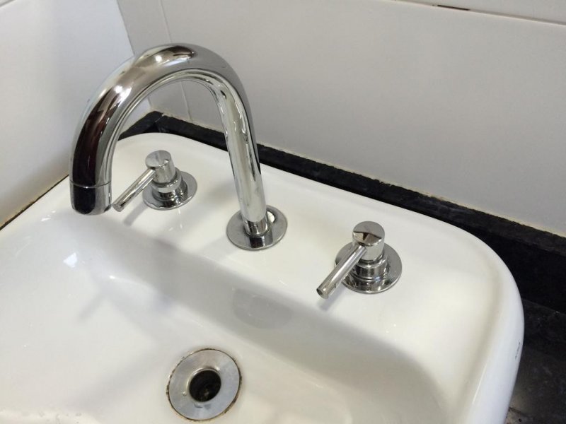 Apartamento à venda Jardim Vila Galvão com 50m² e 2 quartos por R$ 265.000 - 1986192793-banheiro-3.JPG