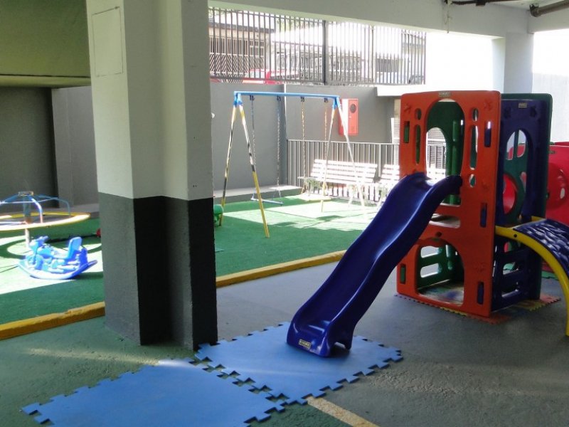 Apartamento à venda Jardim Vila Galvão com 50m² e 2 quartos por R$ 265.000 - 650044028-playground-2.jpg