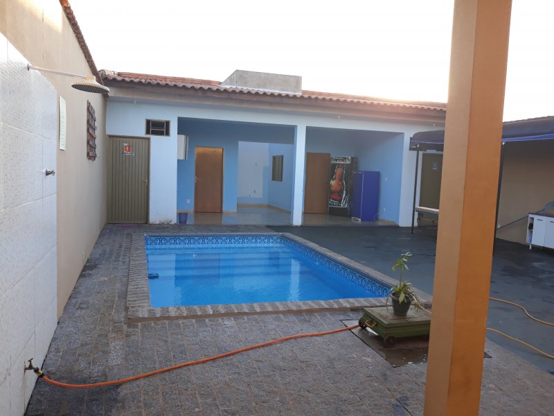 Casa à venda Centro com 200m² e 2 quartos por R$ 180.000 - 601041905-20190711-170427.jpg