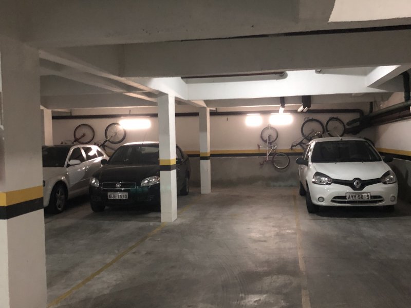 Apartamento à venda Campina do Siqueira com 120m² e 3 quartos por R$ 600.000 - 2098069379-garagem.JPG