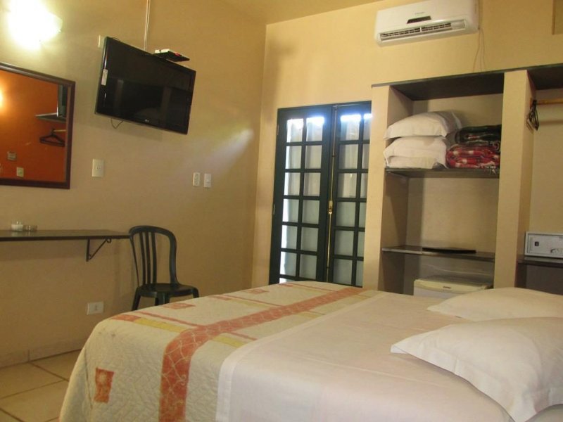 Comercial à venda Caborê com 1m² e  quartos por R$ 4.900.000 - 222937458-quarto-triplo-superior-vista-jardim-6.jpg