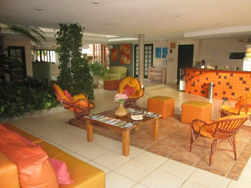 Comercial à venda Caborê com 1m² e  quartos por R$ 4.900.000 - 68665278-recepcao-area-tv-3.jpg