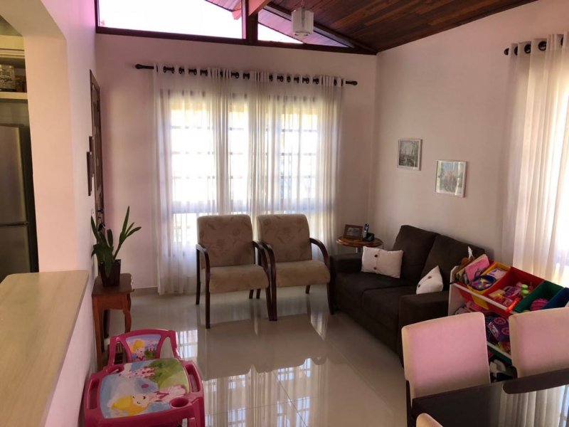 imóvel com 180m² - Granja Caiapiá - Cotia