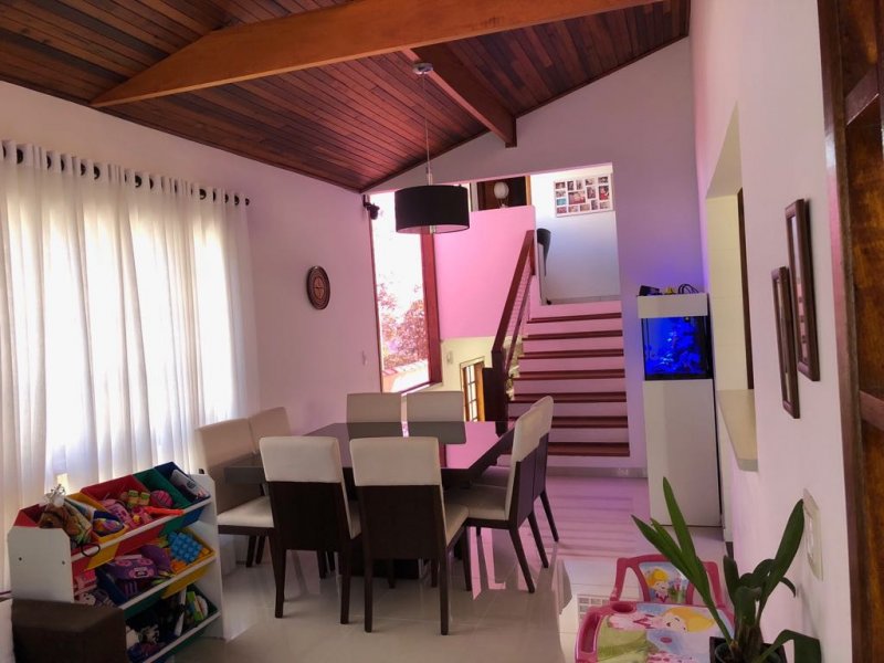 imóvel com 180m² - Granja Caiapiá - Cotia