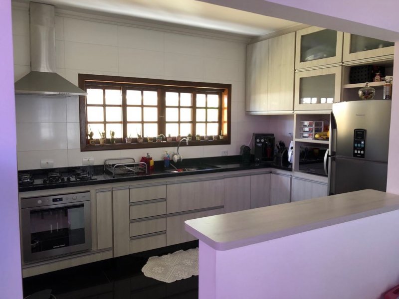 imóvel com 180m² - Granja Caiapiá - Cotia