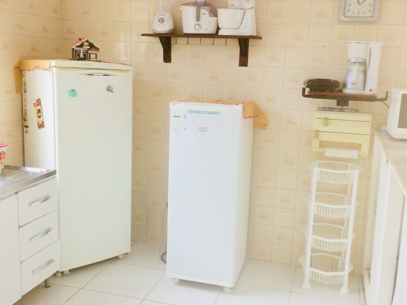 Casa à venda Santinho com 411m² e 5 quartos por R$ 1.800.000 - 1178168695-cozinha.JPG