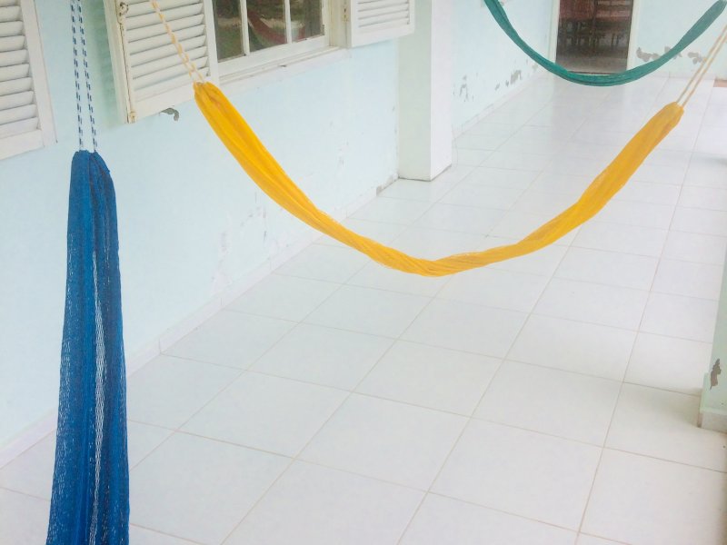 Casa à venda Santinho com 411m² e 5 quartos por R$ 1.800.000 - 231347040-varanda-min.JPG