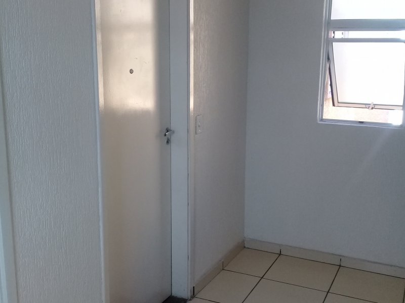 Apartamento à venda Jardim Marília com 50m² e 2 quartos por R$ 190.000 - 1855535696-escadas-externa.jpg