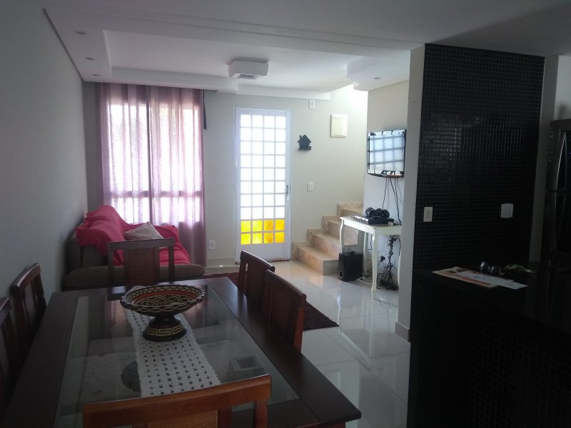 Casa de condomínio à venda Centro com 74m² e 2 quartos por R$ 350.000 - 2011107414-img-20180430-131222767.jpg