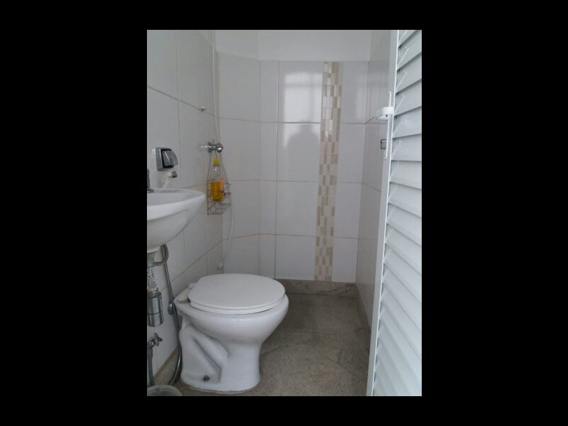Apartamento à venda Gonzaga com 180m² e 3 quartos por R$ 800.000 - 770852802-wc-emp.jpg