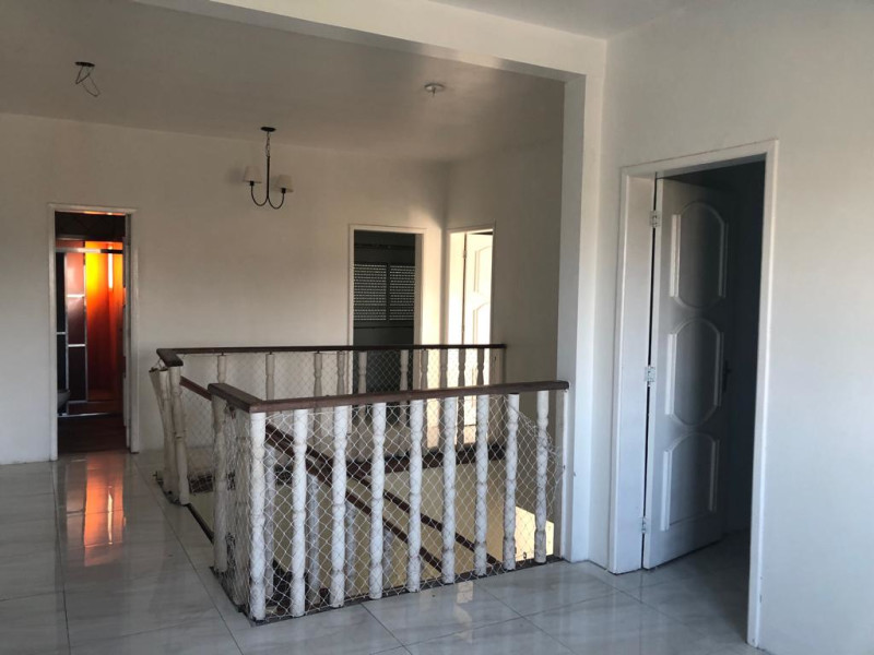 Casa de condomínio à venda Vila Elsa com 565m² e 8 quartos por R$ 500.000 - whatsapp-image-2019-09-28-at-190157-5.jpeg