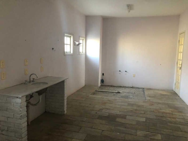 Casa de condomínio à venda Vila Elsa com 565m² e 8 quartos por R$ 500.000 - whatsapp-image-2019-09-28-at-190158-2.jpeg