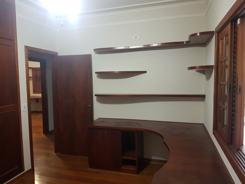 Casa à venda Parque dos Bandeirantes com 660m² e 3 quartos por R$ 889.000 - 1183018882-20190526-171047.jpg