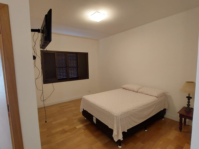 Casa à venda Real Parque com 420m² e 5 quartos por R$ 3.800.000 - suite2.jpg
