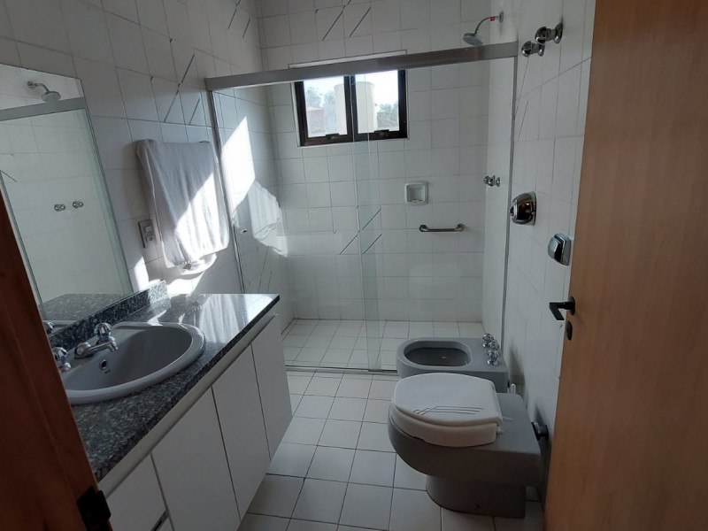 Casa à venda Real Parque com 420m² e 5 quartos por R$ 3.800.000 - suite2wc.jpg