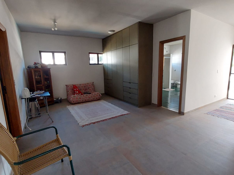 Casa à venda Real Parque com 420m² e 5 quartos por R$ 3.800.000 - trocador-suite-principal.jpg