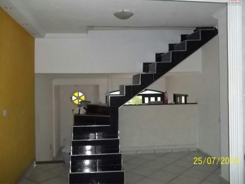 Casa à venda Vila Guaraciaba com 210m² e 3 quartos por R$ 430.000 - 1958842823-a6c2978c-9ece-46f3-adef-8ac847b3a855.jpeg