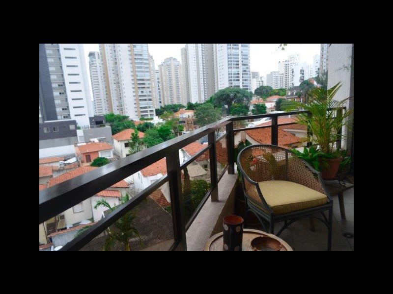 Apartamento à venda Campo Belo com 109m² e 3 quartos por R$ 1.090.000 - 1956177776-varanda-suite-2.jpg