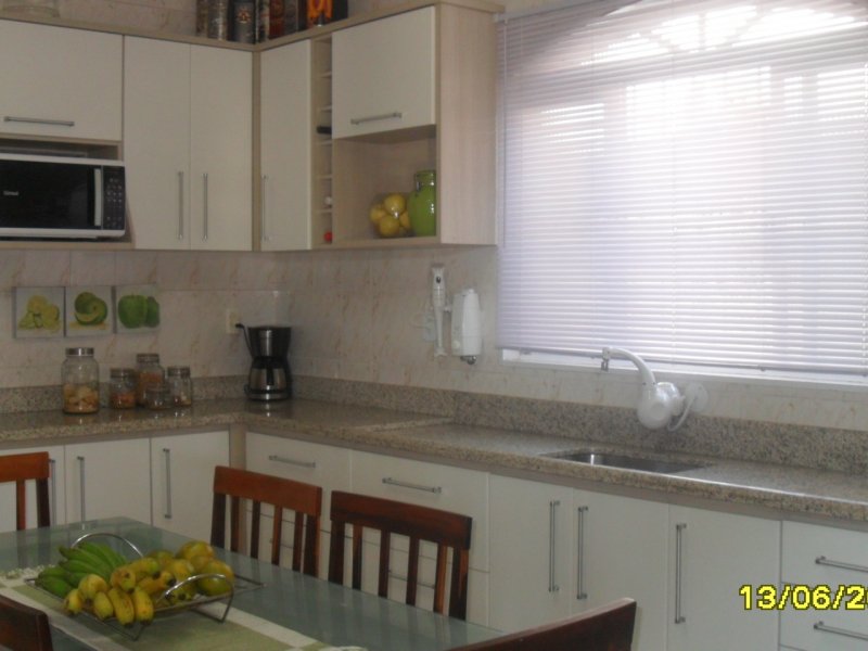 Casa à venda Centro com 282m² e 3 quartos por R$ 750.000 - 16744555-21.JPG
