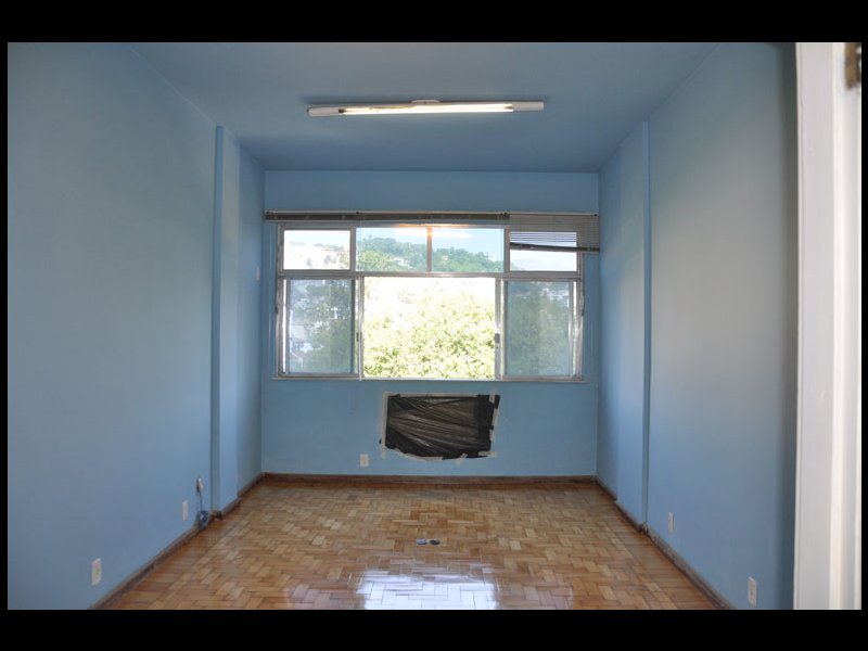 Comercial à venda Centro com 35m² e 1 quarto por R$ 200.000 - 712579981-10-sala-maior-2.JPG