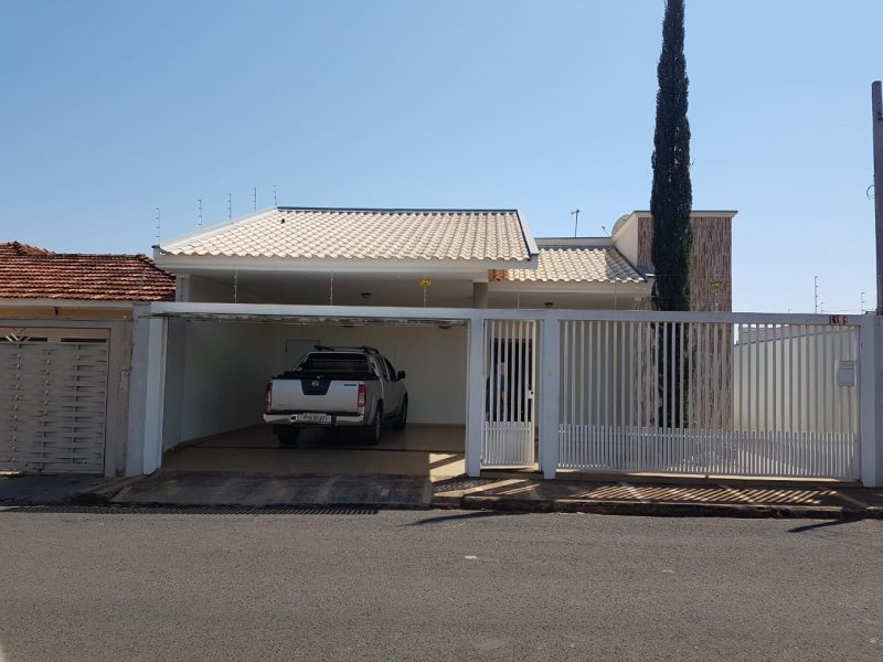 Casa à venda Centro com 285m² e 3 quartos por R$ 600.000 - 1085442779-whatsapp-image-2019-09-13-at-12.jpeg