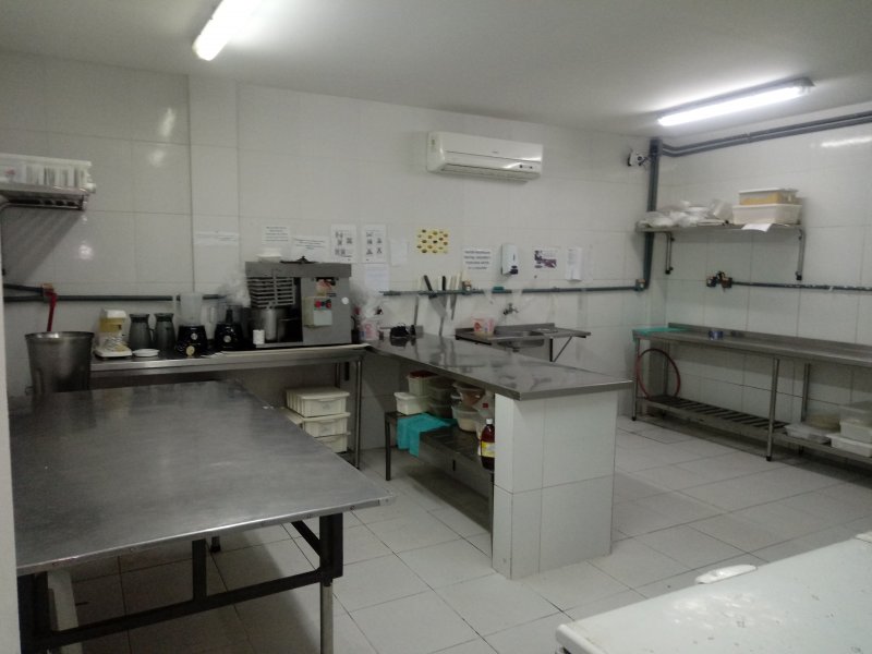 Comercial à venda Engenho do Mato com 450m² e  quartos por R$ 590.000 - 1542944778-20191001-173611.jpg