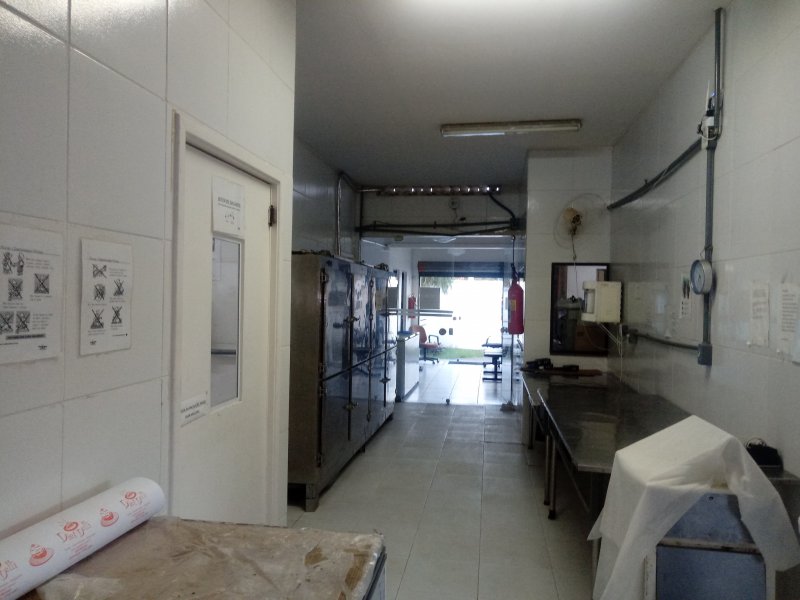 Comercial à venda Engenho do Mato com 450m² e  quartos por R$ 590.000 - 479686114-20191001-173527.jpg