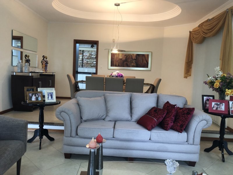 Casa à venda Carvoeira com 342m² e 5 quartos por R$ 1.700.000 - 1515936110-b603d620-f0dc-44af-bb31-981b189c8b03.jpeg