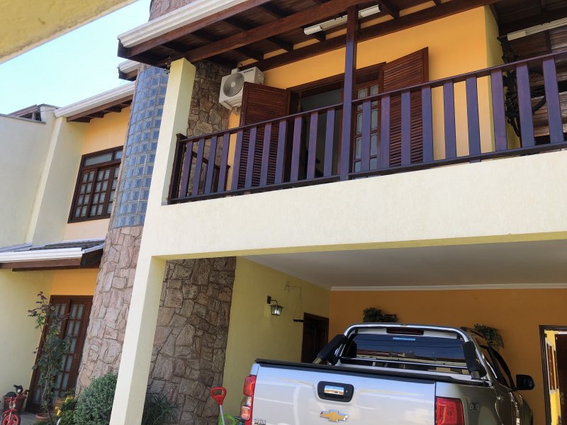 Casa de condomínio à venda Roncáglia com 251m² e 3 quartos por R$ 790.000 - 1382244171-f85cc16f-3d95-444a-b033-47f9a751ef3e.jpeg