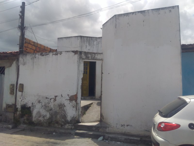 Casa à venda Calumbi com 200m² e 4 quartos por R$ 80.000 - 185216664-img-20190929-104616589.jpg