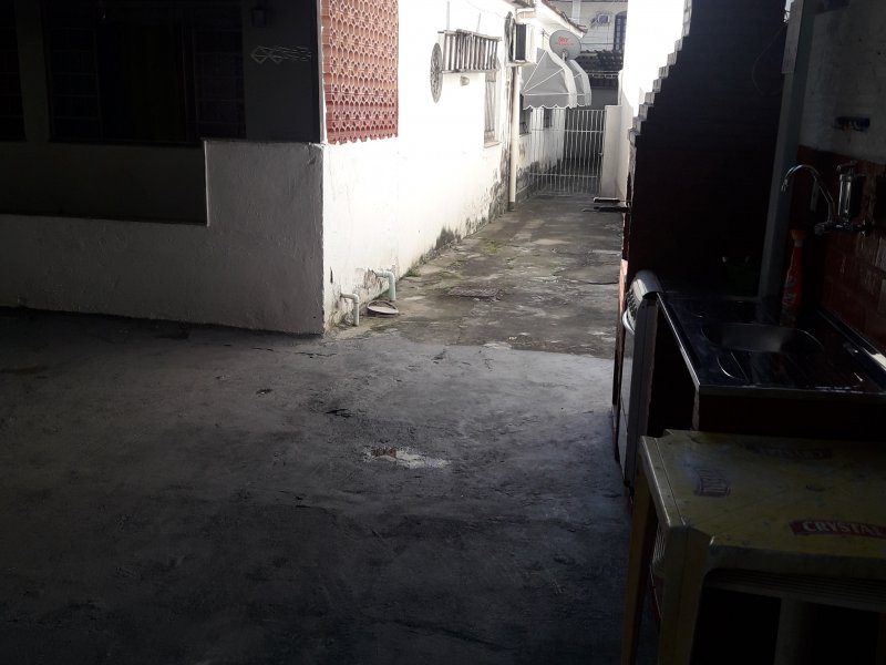 Casa à venda Realengo com 572m² e 3 quartos por R$ 370.000 - 266076529-20191003-144634.jpg