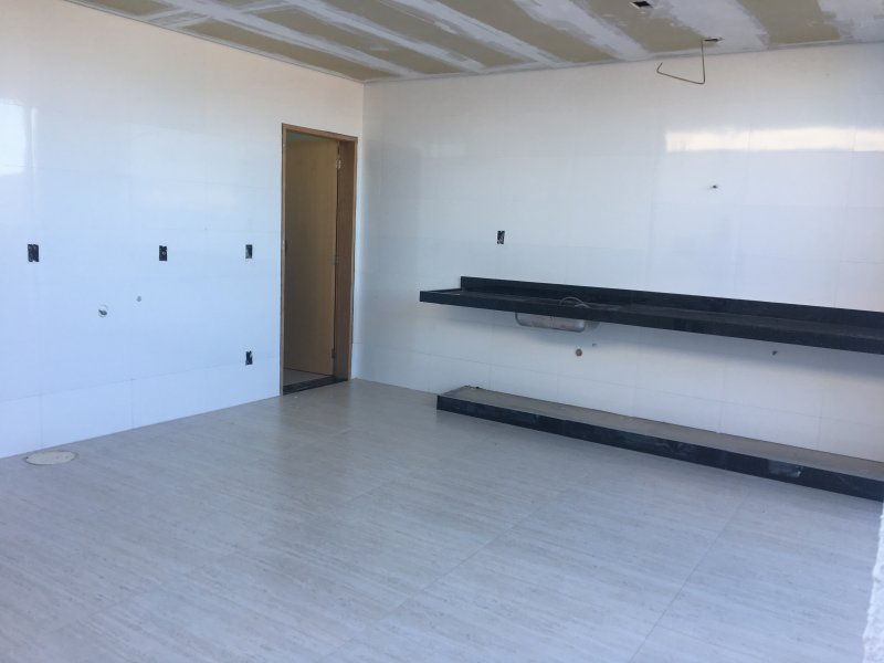 Casa à venda Xangri-La com 180m² e 3 quartos por R$ 460.000 - 1152520683-d0242959-c66f-424b-a279-fa6d61d38086.jpeg