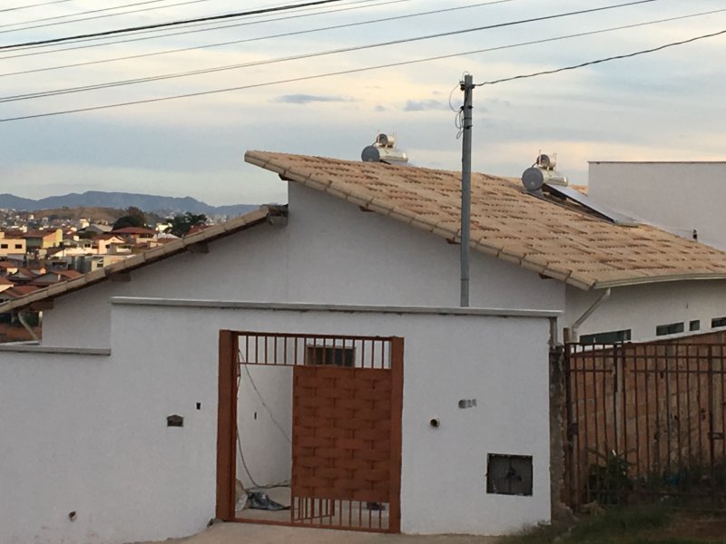 Casa à venda Xangri-La com 180m² e 3 quartos por R$ 460.000 - 2069963607-26daa01c-3511-4501-8003-499d8fc41d97.jpeg
