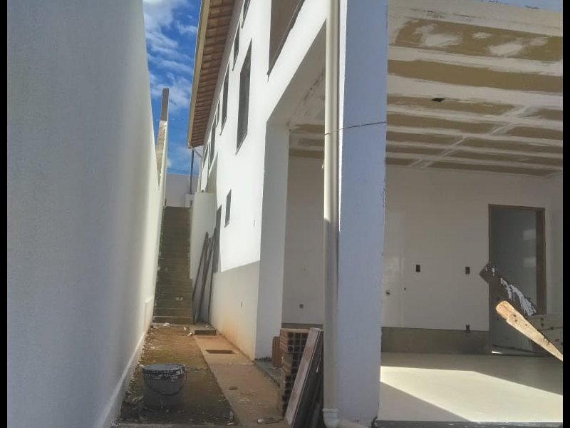 Casa à venda Xangri-La com 180m² e 3 quartos por R$ 460.000 - 572763965-71e66084-3212-4808-893e-0c410a59f7ef.jpeg