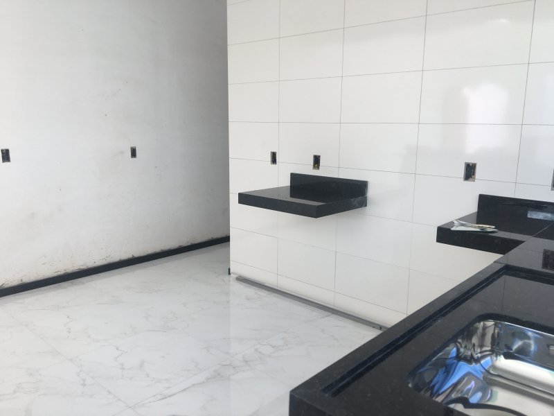 Casa à venda Xangri-La com 180m² e 3 quartos por R$ 460.000 - 823691076-ebf29385-48ec-44c3-8e8e-8098a648c32d.jpeg