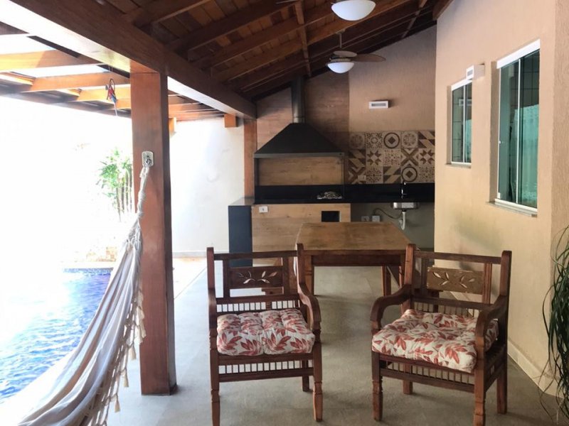 Casa de condomínio à venda Massaguaçu com 210m² e 4 quartos por R$ 860.000 - 339953671-15840650-3c4b-4aaf-ae8a-d6dc87239abb.jpeg