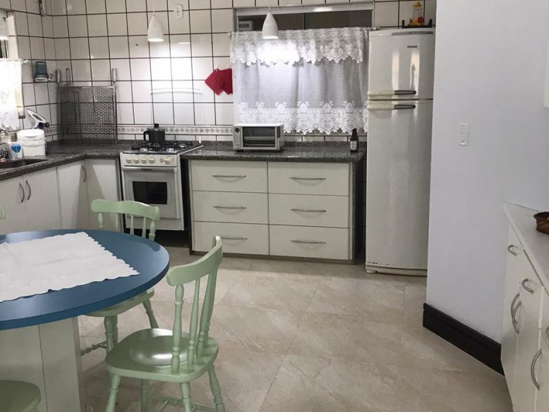 Casa de condomínio à venda Massaguaçu com 210m² e 4 quartos por R$ 860.000 - 897330674-800533db-6936-426b-9b14-b4ab90432859.jpeg