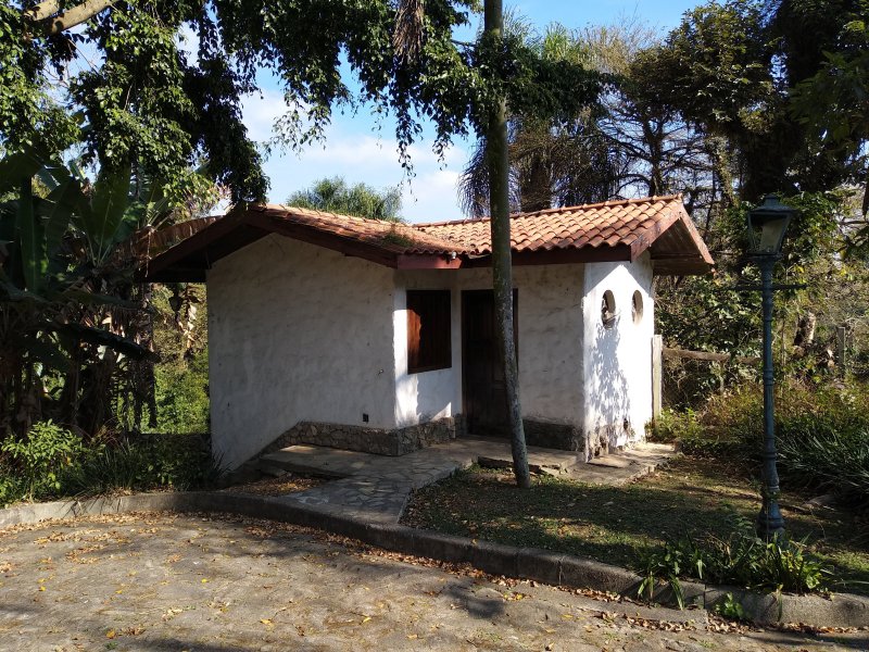 imóvel com 400m² - Parque Primavera - Carapicuiba