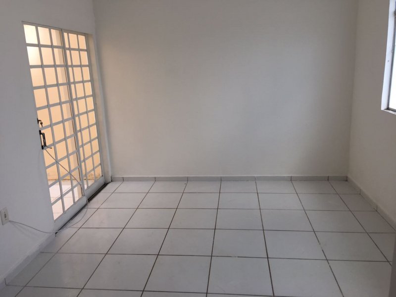Casa à venda Jardim Vista Alegre com 150m² e 3 quartos por R$ 300.000 - 1732910900-2a3f23e2-1cb5-4e2d-b6f5-c88ae49d5b96.jpg