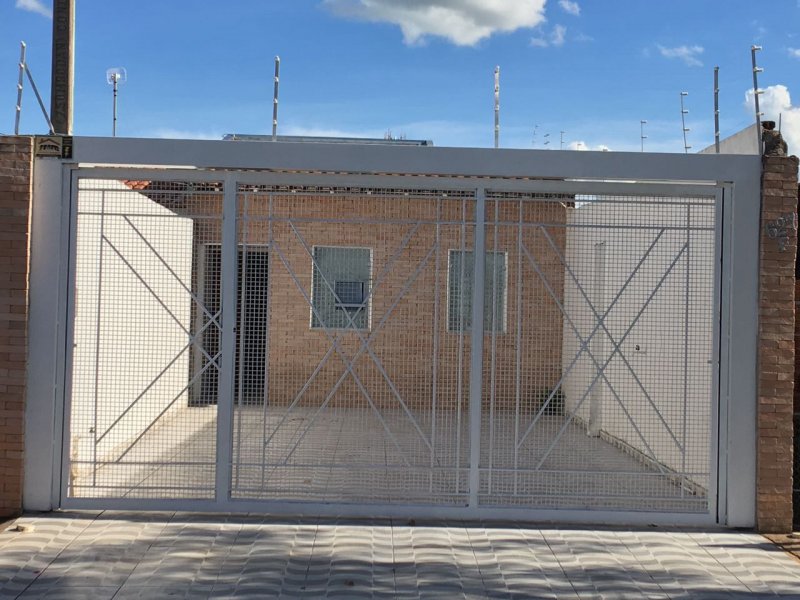 Casa à venda Jardim Vista Alegre com 150m² e 3 quartos por R$ 300.000 - 1897950393-c29134c3-d6db-4fd1-b241-9b5d234025f9.jpg
