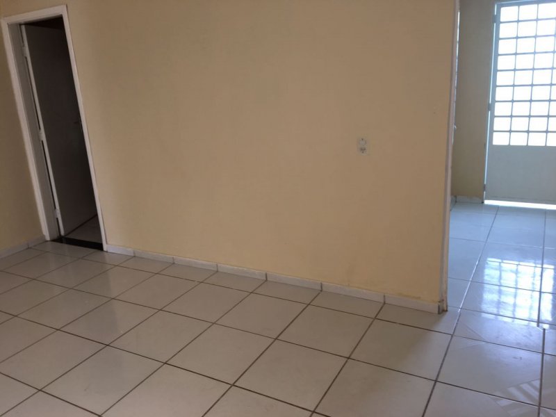 Casa à venda Jardim Vista Alegre com 150m² e 3 quartos por R$ 300.000 - 1989754438-901c7aac-35f3-4f1f-95cb-35e159501269.jpg
