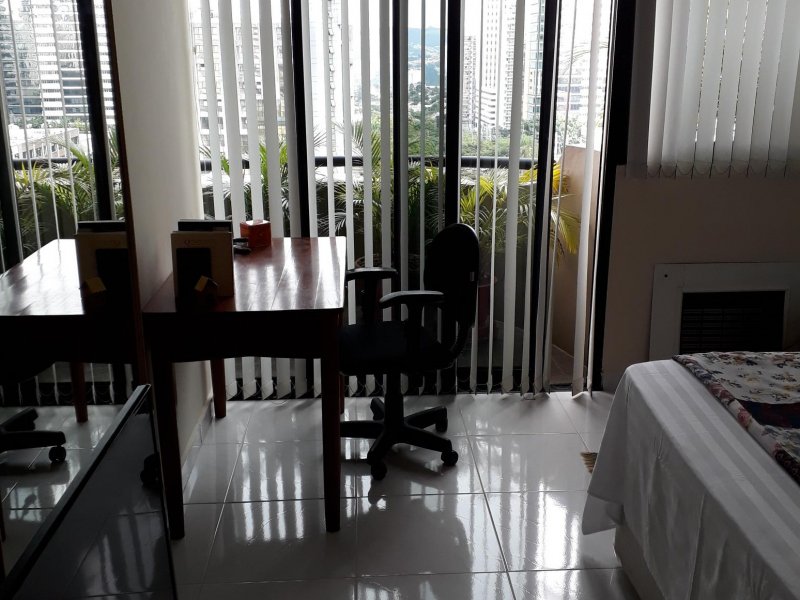 Flat à venda Alphaville com 55m² e 1 quarto por R$ 299.000 - 2030504837-20190511-095144.jpg