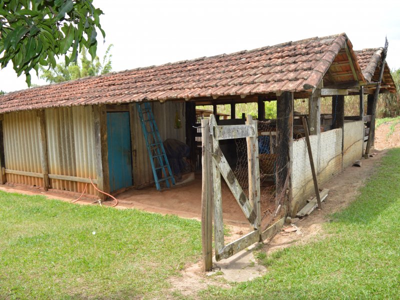 Chácara à venda cercado com 12m² e 3 quartos por R$ 550.000 - 575876113-dsc-6637.JPG
