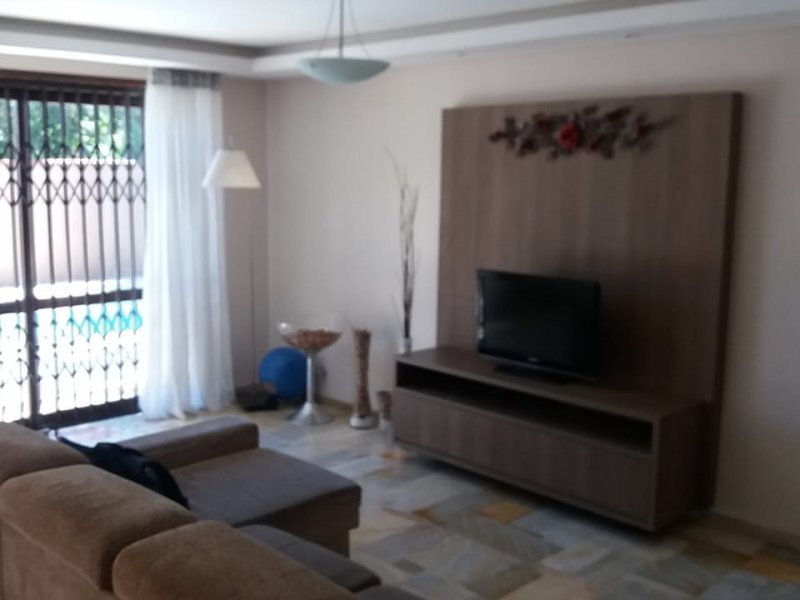 Casa à venda Glória com 254m² e 3 quartos por R$ 890.000 - 710543690-c7d51f25-3a8b-4e8b-9dce-78b3ce7a50ba.jpeg