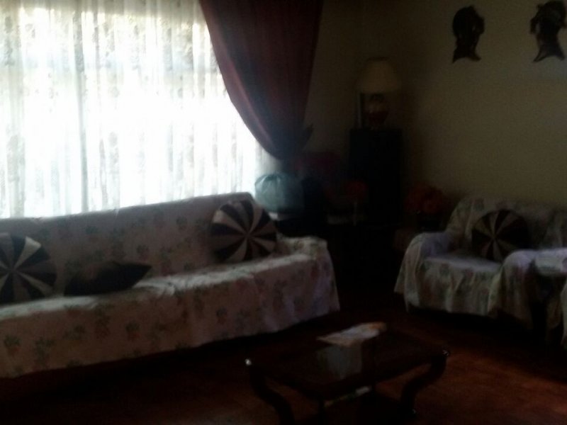 Casa à venda Canhema com 330m² e 4 quartos por R$ 460.000 - 1064194368-11-sala-da-casa.jpg