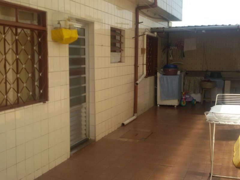 Casa à venda Canhema com 330m² e 4 quartos por R$ 460.000 - 501658964-16-edicula-e-area-de-servico.jpg