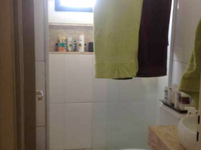 Apartamento à venda Camorim com 59m² e 2 quartos por R$ 250.000 - 1234062910-banho.png