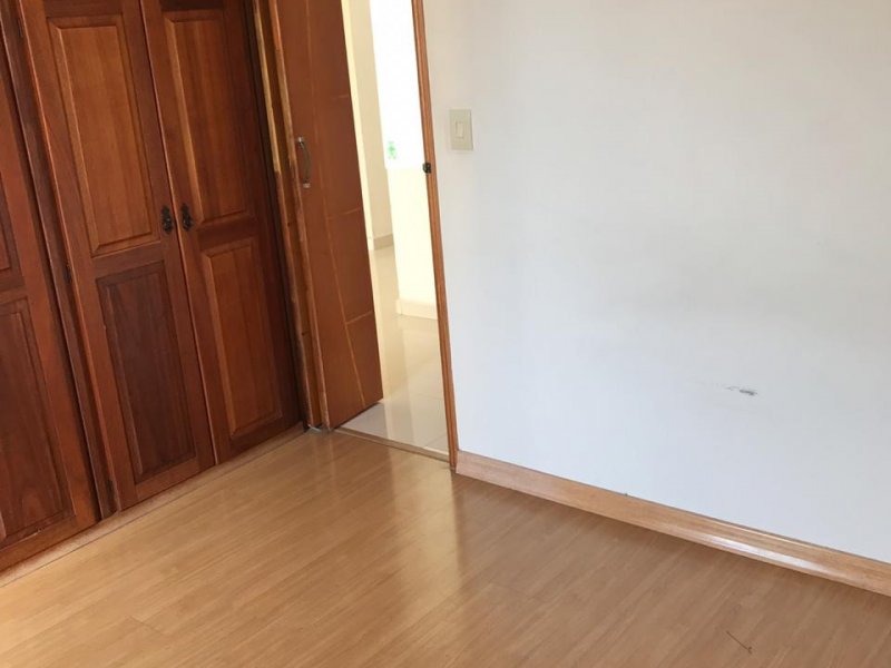 Apartamento à venda Vila Santo Estéfano com 72m² e 3 quartos por R$ 405.000 - 1122853268-img-20190401-wa0093.jpg
