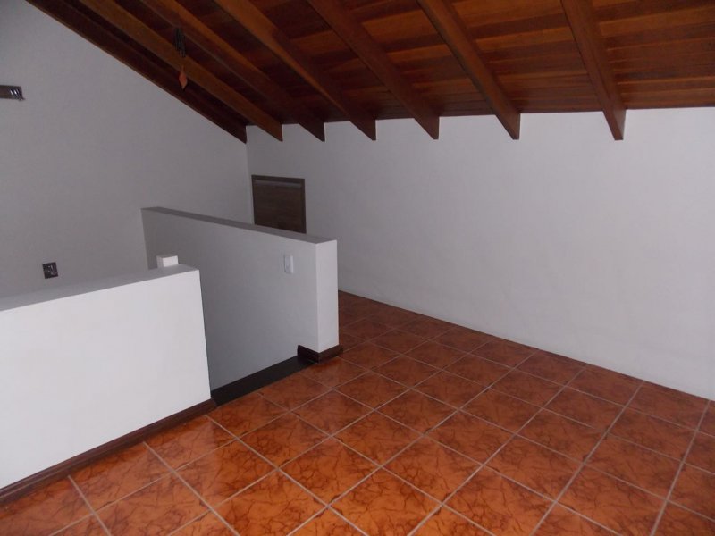 Casa à venda Ipanema com 220m² e 4 quartos por R$ 649.000 - 1411518028-img-20180124-wa0033.jpg