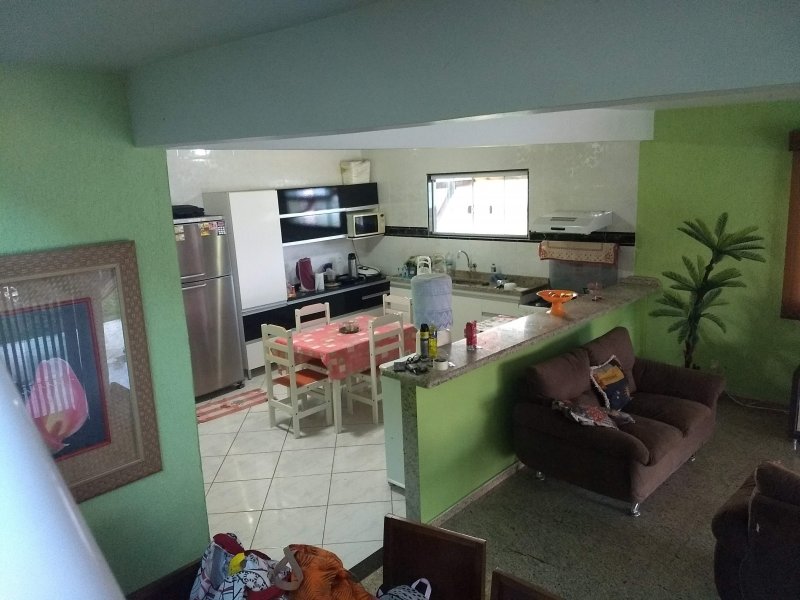 Casa de condomínio à venda Unamar com 200m² e 3 quartos por R$ 280.000 - 201668272-img-20180701-164941412.jpg